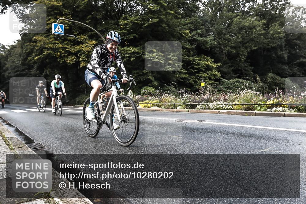 13.09.2026 - Stadtparktriathlon H.Heesch http://msf.ph/oto/10280202 13.09.2026 10:37:53 Radfahren 376, 420, 449, 484, 491, 504, 518, 527 meine-sportfotos.de
