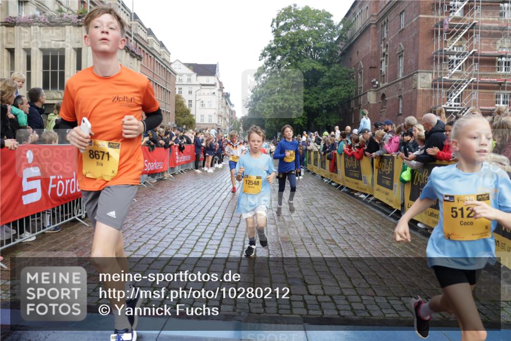 13.09.2026 - Kiel Lauf Yannick Fuchs http://msf.ph/oto/10280212 13.09.2026 08:53:25 Ziel 347, 1159, 1919, 2570, 2614, 2743, 2985, 3210, 3316, 3328, 3419, 4291, 5284, 5344, 6103, 6846, 6894, 6979, 7170, 7240, 7635, 7875, 8095, 8541, 8819, 8857, 8947, 9410, 10122, 11185, 11455, 12168, 237, 1263, 2985, 3316, 4060, 4756, 5147, 5149, 5342, 5373, 5405, 5436, 6210, 6579, 7085, 7611, 8018, 8510, 8601, 10024, 10390, 10627, 10991, 11706, 12488, 888, 1149, 1332, 2016, 2447, 5120, 5177, 5455, 6004, 6702, 8024, 8525, 8671, 8968, 9816, 10997, 5147, 5405, 6210, 12488 meine-sportfotos.de