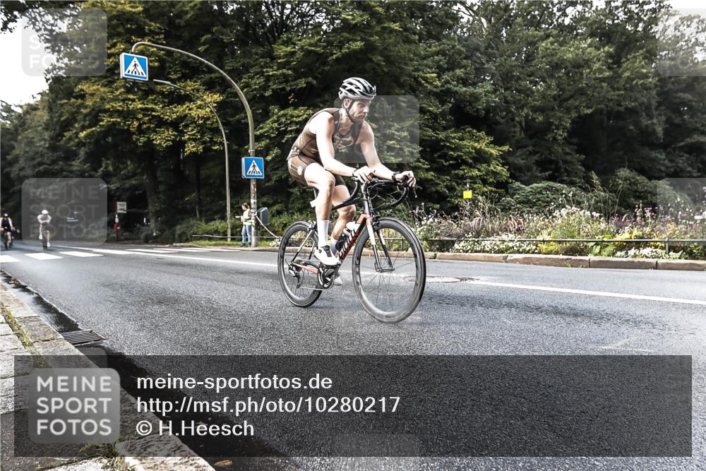 13.09.2026 - Stadtparktriathlon H.Heesch http://msf.ph/oto/10280217 13.09.2026 10:37:57 Radfahren 449, 483, 484, 504, 518, 584 meine-sportfotos.de