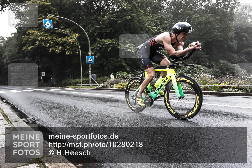 13.09.2026 - Stadtparktriathlon H.Heesch http://msf.ph/oto/10280218 13.09.2026 09:10:55 Radfahren 14, 74, 167 meine-sportfotos.de