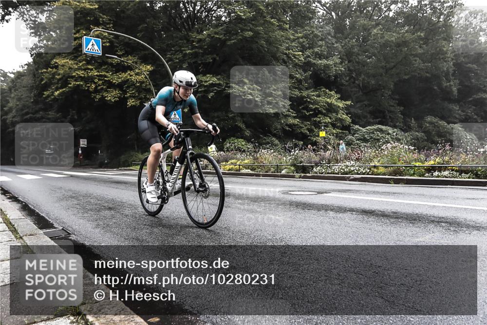 13.09.2026 - Stadtparktriathlon H.Heesch http://msf.ph/oto/10280231 13.09.2026 09:11:06 Radfahren 58, 62, 98, 107, 187 meine-sportfotos.de