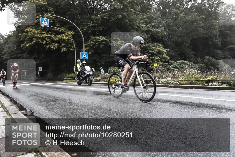 13.09.2026 - Stadtparktriathlon H.Heesch http://msf.ph/oto/10280251 13.09.2026 09:11:16 Radfahren 72, 140, 152, 181 meine-sportfotos.de