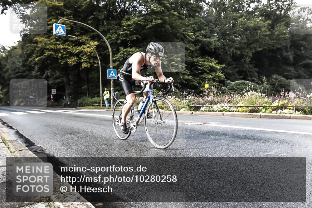 13.09.2026 - Stadtparktriathlon H.Heesch http://msf.ph/oto/10280258 13.09.2026 10:38:39 Radfahren 505, 564 meine-sportfotos.de