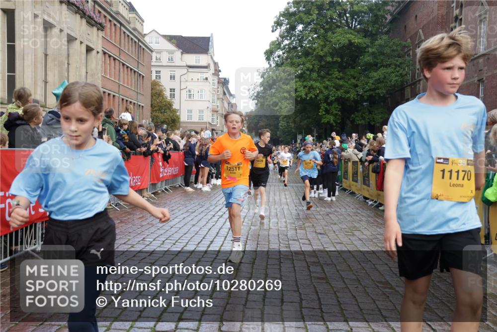 13.09.2026 - Kiel Lauf Yannick Fuchs http://msf.ph/oto/10280269 13.09.2026 08:53:29 Ziel 347, 1159, 1919, 2016, 2570, 2614, 2743, 3210, 3328, 4291, 5177, 5284, 5344, 5455, 6846, 6894, 6979, 7170, 7240, 7635, 7875, 8095, 8857, 8947, 9410, 10122, 11185, 11455, 11830, 12168, 237, 1263, 1919, 2985, 3316, 3419, 4060, 4756, 5149, 5342, 5373, 5436, 6103, 6579, 7085, 7170, 8018, 8510, 8541, 8601, 8819, 10024, 10390, 10627, 11706, 888, 1149, 1332, 2447, 3234, 5120, 6004, 6628, 6702, 8024, 8525, 8671, 8968, 9816, 10997, 5147, 5405, 6210, 10024, 12488 meine-sportfotos.de