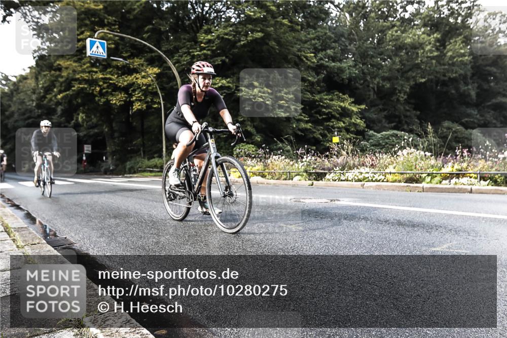 13.09.2026 - Stadtparktriathlon H.Heesch http://msf.ph/oto/10280275 13.09.2026 10:38:59 Radfahren 390, 400, 486, 509, 573 meine-sportfotos.de