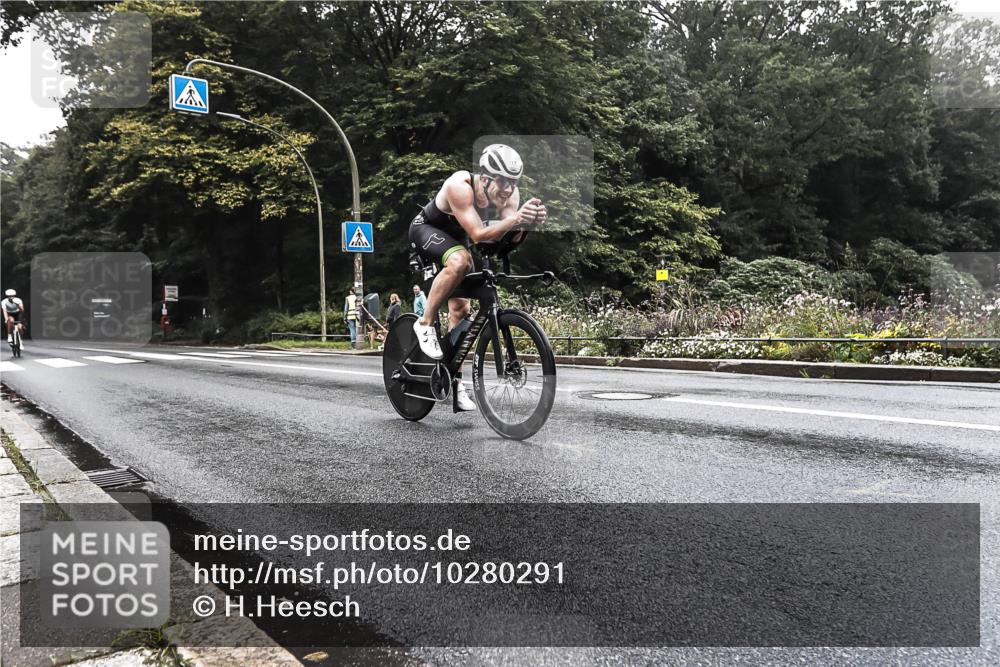 13.09.2026 - Stadtparktriathlon H.Heesch http://msf.ph/oto/10280291 13.09.2026 09:11:32 Radfahren 17, 45, 155 meine-sportfotos.de