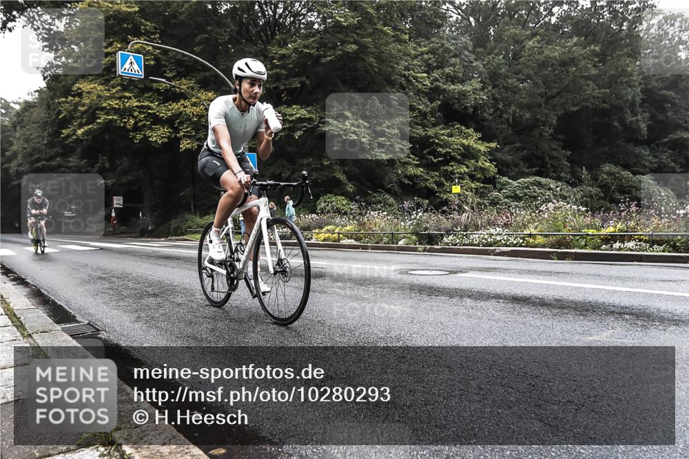 13.09.2026 - Stadtparktriathlon H.Heesch http://msf.ph/oto/10280293 13.09.2026 09:11:35 Radfahren 11, 17, 155 meine-sportfotos.de