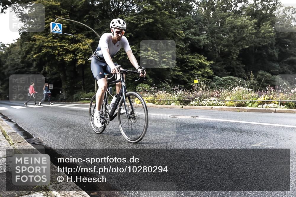 13.09.2026 - Stadtparktriathlon H.Heesch http://msf.ph/oto/10280294 13.09.2026 10:39:13 Radfahren 450, 520 meine-sportfotos.de