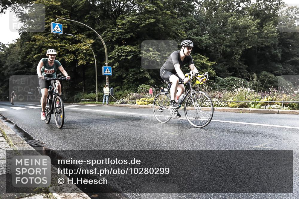 13.09.2026 - Stadtparktriathlon H.Heesch http://msf.ph/oto/10280299 13.09.2026 10:39:20 Radfahren 344, 428, 561, 572 meine-sportfotos.de
