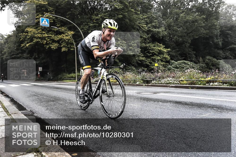 13.09.2026 - Stadtparktriathlon H.Heesch http://msf.ph/oto/10280301 13.09.2026 09:11:43 Radfahren 44, 63, 91, 134 meine-sportfotos.de