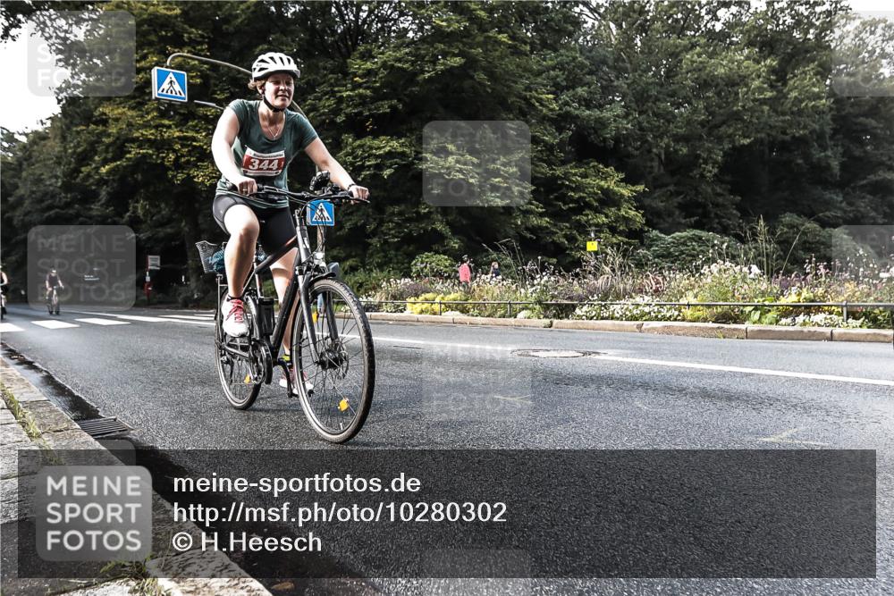 13.09.2026 - Stadtparktriathlon H.Heesch http://msf.ph/oto/10280302 13.09.2026 10:39:21 Radfahren 344, 423, 428, 561 meine-sportfotos.de