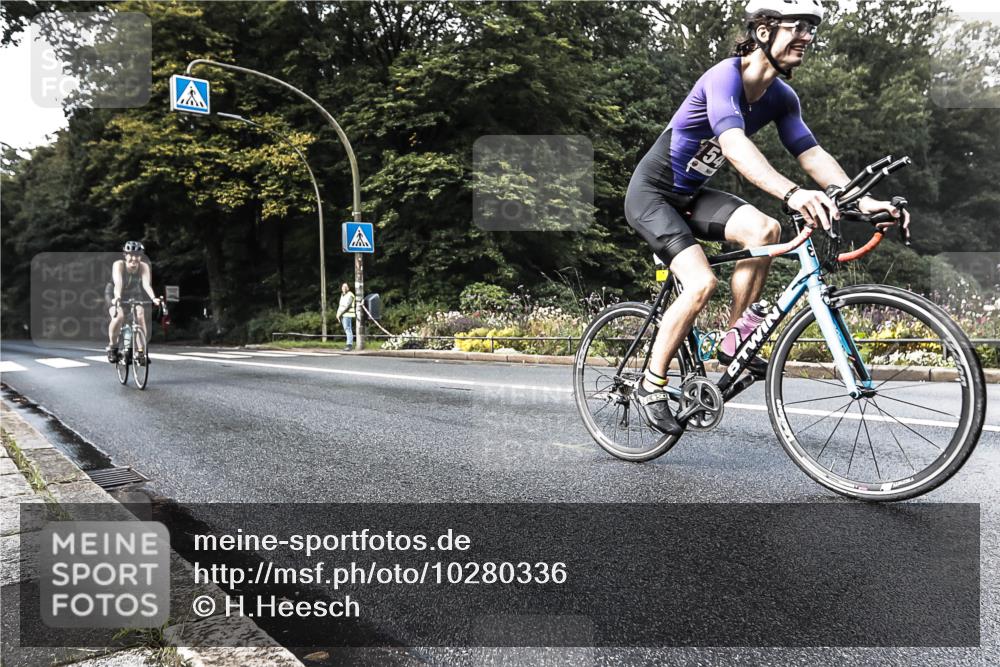 13.09.2026 - Stadtparktriathlon H.Heesch http://msf.ph/oto/10280336 13.09.2026 10:39:56 Radfahren 363, 547 meine-sportfotos.de