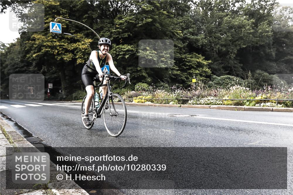 13.09.2026 - Stadtparktriathlon H.Heesch http://msf.ph/oto/10280339 13.09.2026 10:39:56 Radfahren 363, 547 meine-sportfotos.de