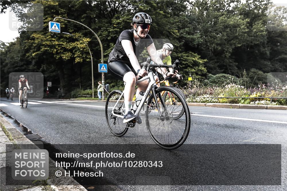 13.09.2026 - Stadtparktriathlon H.Heesch http://msf.ph/oto/10280343 13.09.2026 10:40:07 Radfahren 362, 422, 461, 472 meine-sportfotos.de