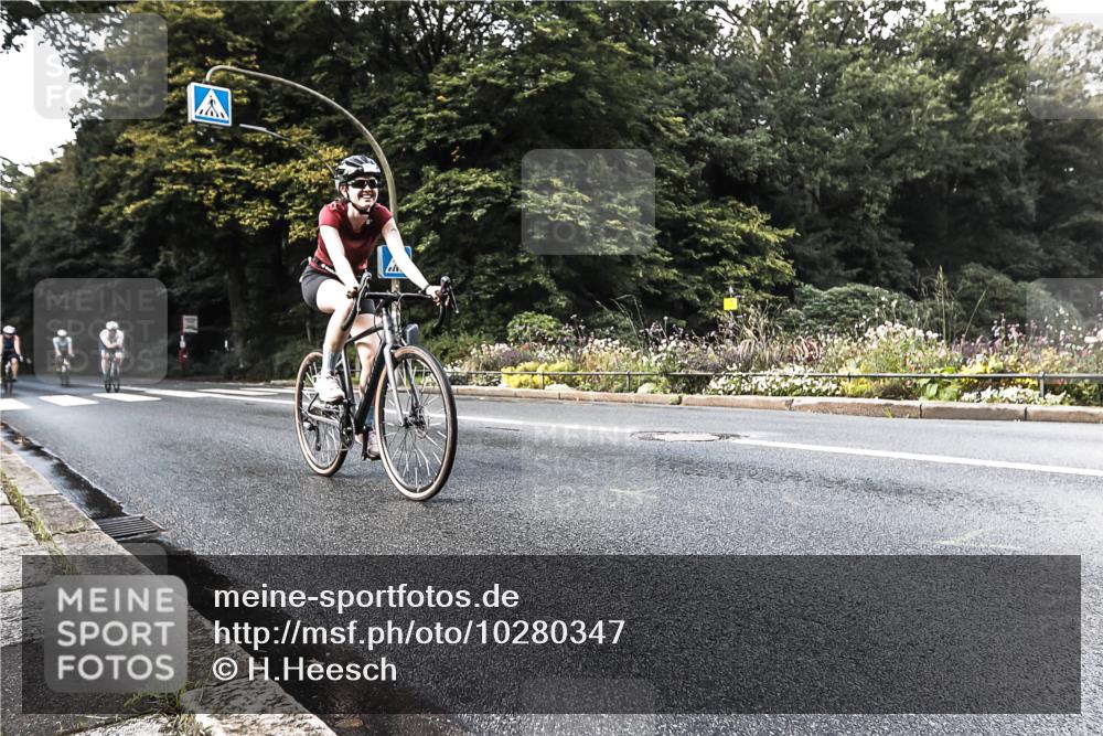 13.09.2026 - Stadtparktriathlon H.Heesch http://msf.ph/oto/10280347 13.09.2026 10:40:08 Radfahren 362, 422, 461, 472, 533, 559 meine-sportfotos.de