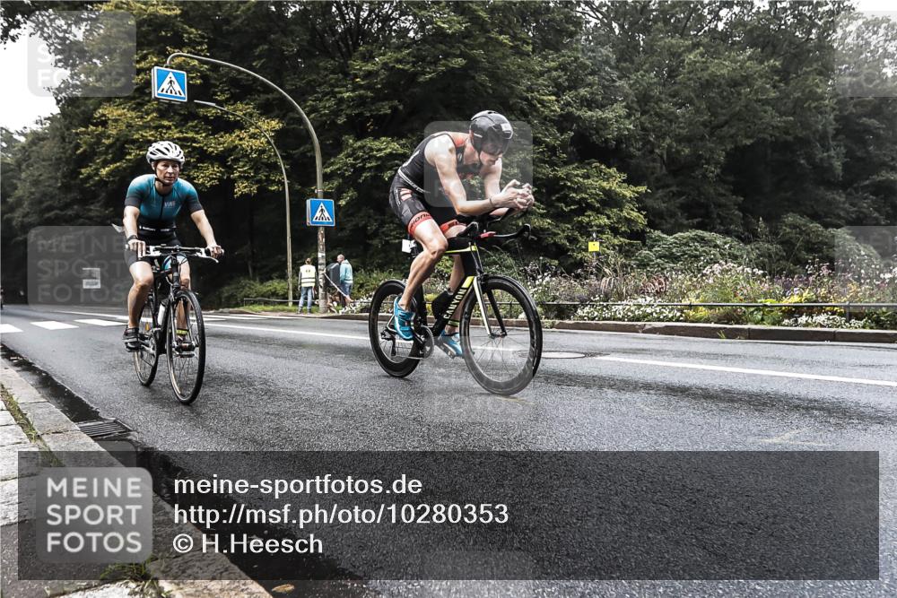 13.09.2026 - Stadtparktriathlon H.Heesch http://msf.ph/oto/10280353 13.09.2026 09:12:21 Radfahren 2, 52, 69, 144, 186 meine-sportfotos.de