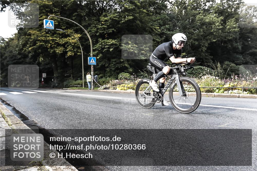 13.09.2026 - Stadtparktriathlon H.Heesch http://msf.ph/oto/10280366 13.09.2026 10:40:22 Radfahren 457, 502 meine-sportfotos.de