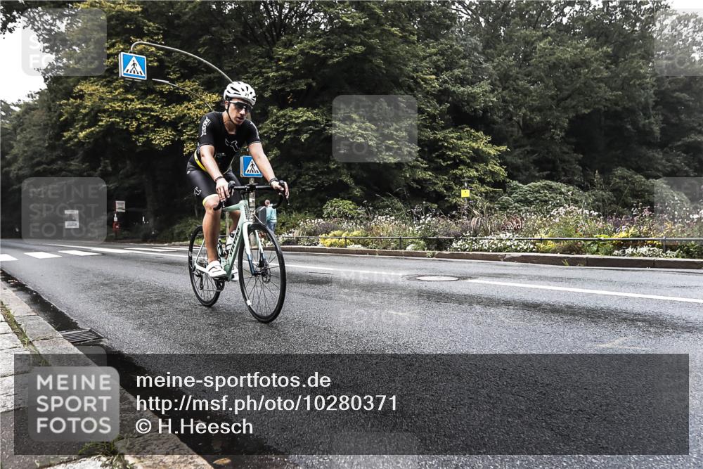 13.09.2026 - Stadtparktriathlon H.Heesch http://msf.ph/oto/10280371 13.09.2026 09:12:26 Radfahren 2, 21, 61, 87 meine-sportfotos.de