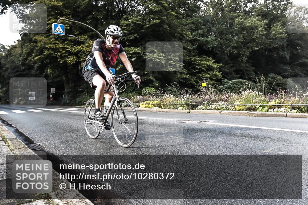 13.09.2026 - Stadtparktriathlon H.Heesch http://msf.ph/oto/10280372 13.09.2026 10:40:35 Radfahren 404, 512 meine-sportfotos.de