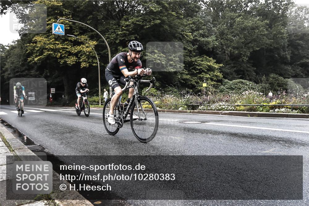 13.09.2026 - Stadtparktriathlon H.Heesch http://msf.ph/oto/10280383 13.09.2026 09:12:53 Radfahren 25, 43, 96, 121, 171 meine-sportfotos.de