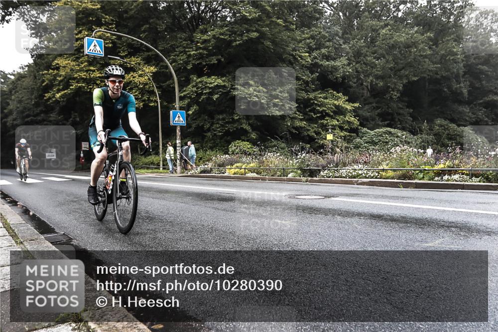 13.09.2026 - Stadtparktriathlon H.Heesch http://msf.ph/oto/10280390 13.09.2026 09:12:55 Radfahren 25, 43, 96, 121, 171 meine-sportfotos.de