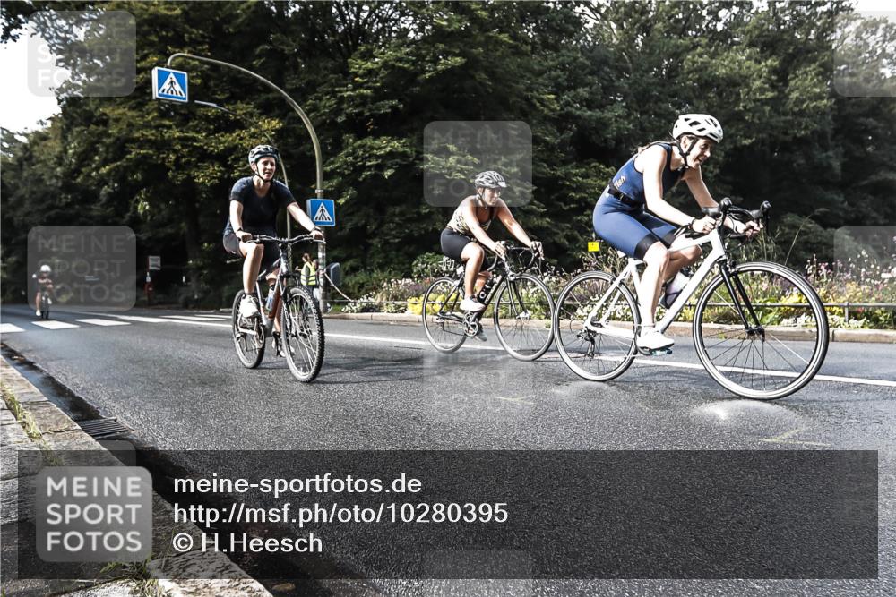 13.09.2026 - Stadtparktriathlon H.Heesch http://msf.ph/oto/10280395 13.09.2026 10:41:13 Radfahren 348, 357, 409, 489 meine-sportfotos.de