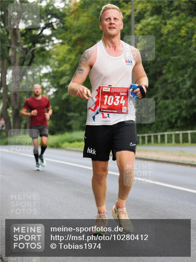 13.09.2026 - 21. swb-Marathon Bremen TobiasT http://msf.ph/oto/10280412 13.09.2026 11:39:04 Laufen 1034, 21, 26 meine-sportfotos.de