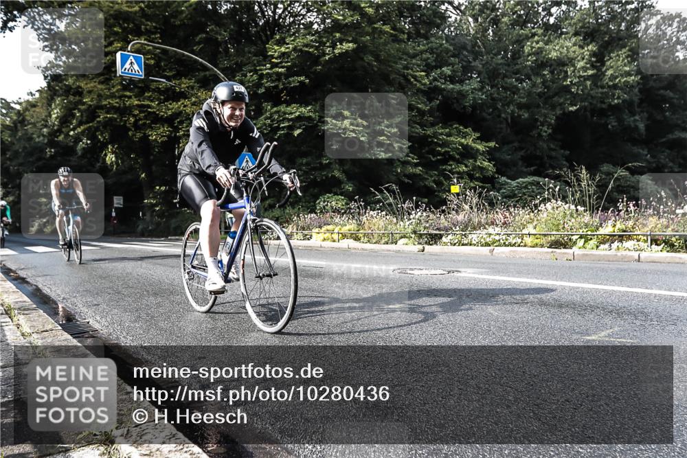 13.09.2026 - Stadtparktriathlon H.Heesch http://msf.ph/oto/10280436 13.09.2026 10:41:42 Radfahren 431, 478, 554, 586 meine-sportfotos.de