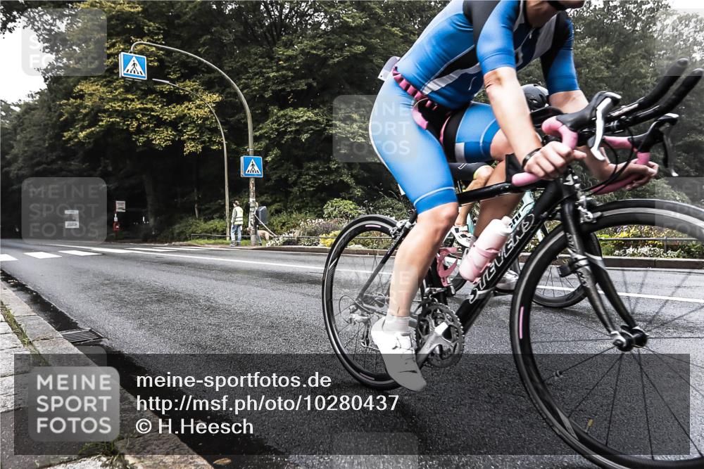 13.09.2026 - Stadtparktriathlon H.Heesch http://msf.ph/oto/10280437 13.09.2026 09:13:21 Radfahren 102, 110, 115 meine-sportfotos.de