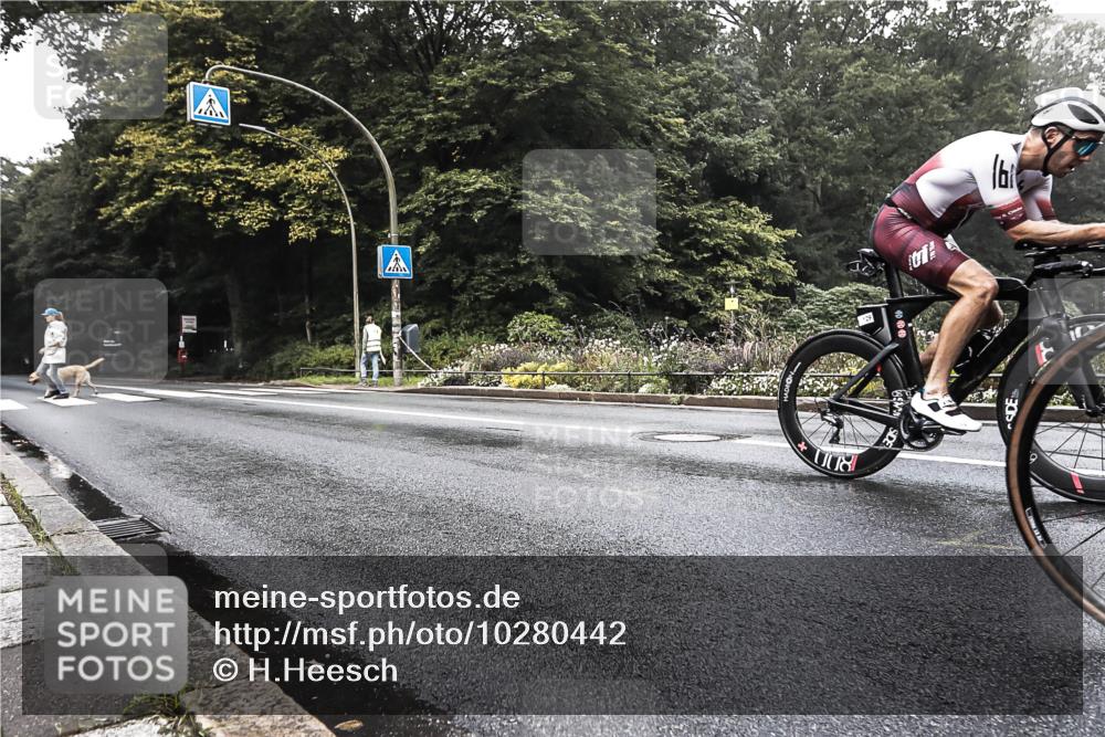 13.09.2026 - Stadtparktriathlon H.Heesch http://msf.ph/oto/10280442 13.09.2026 09:13:26 Radfahren 129, 150 meine-sportfotos.de