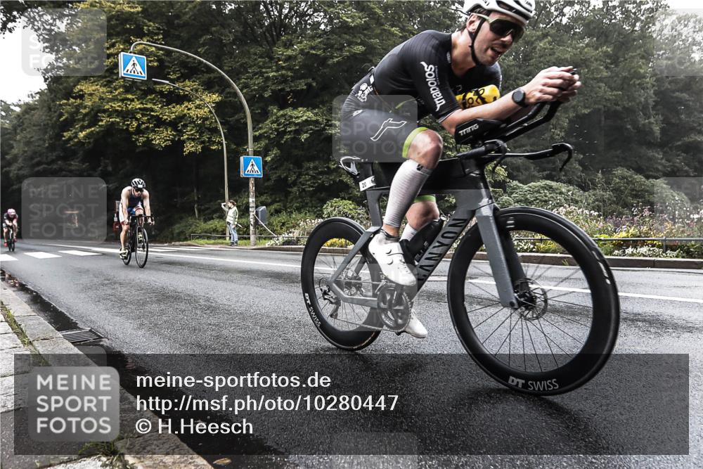 13.09.2026 - Stadtparktriathlon H.Heesch http://msf.ph/oto/10280447 13.09.2026 09:13:31 Radfahren 20, 32, 92, 141 meine-sportfotos.de