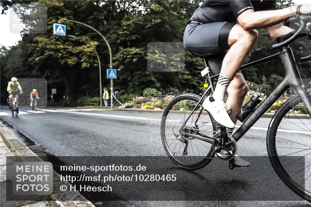 13.09.2026 - Stadtparktriathlon H.Heesch http://msf.ph/oto/10280465 13.09.2026 10:42:13 Radfahren 359, 399, 513, 530 meine-sportfotos.de
