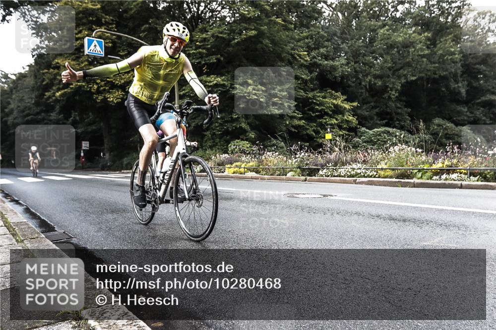 13.09.2026 - Stadtparktriathlon H.Heesch http://msf.ph/oto/10280468 13.09.2026 10:42:14 Radfahren 359, 399, 513, 530 meine-sportfotos.de