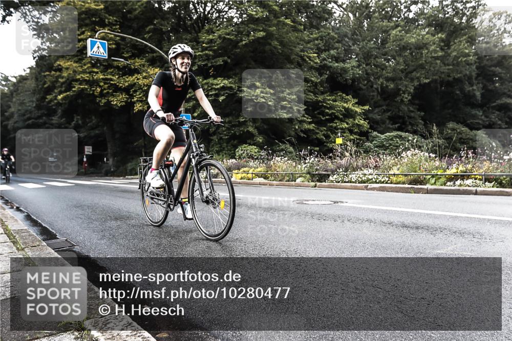 13.09.2026 - Stadtparktriathlon H.Heesch http://msf.ph/oto/10280477 13.09.2026 10:42:18 Radfahren 359, 371, 399, 530 meine-sportfotos.de