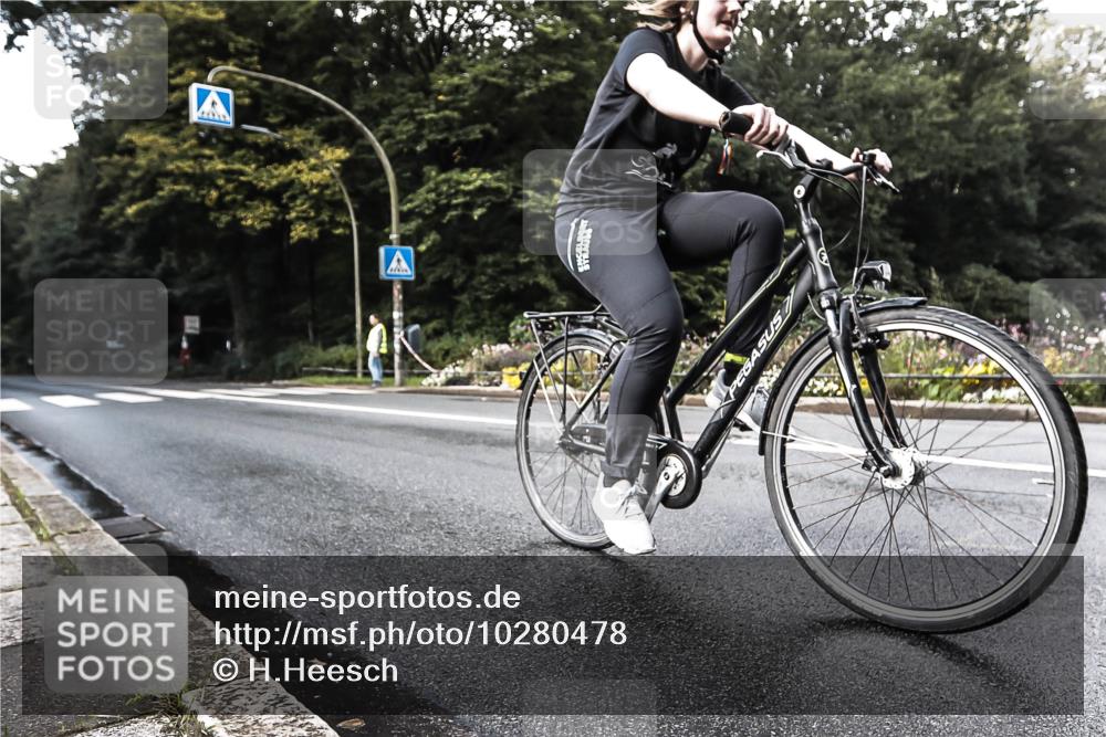 13.09.2026 - Stadtparktriathlon H.Heesch http://msf.ph/oto/10280478 13.09.2026 10:42:22 Radfahren 307, 371 meine-sportfotos.de