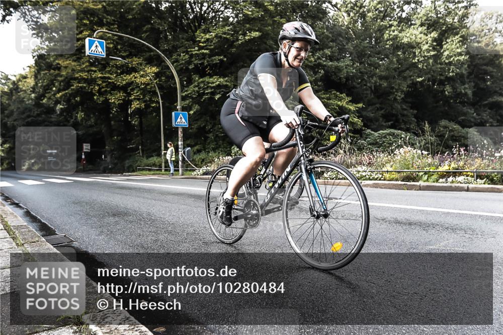 13.09.2026 - Stadtparktriathlon H.Heesch http://msf.ph/oto/10280484 13.09.2026 10:42:31 Radfahren 375, 402, 456 meine-sportfotos.de