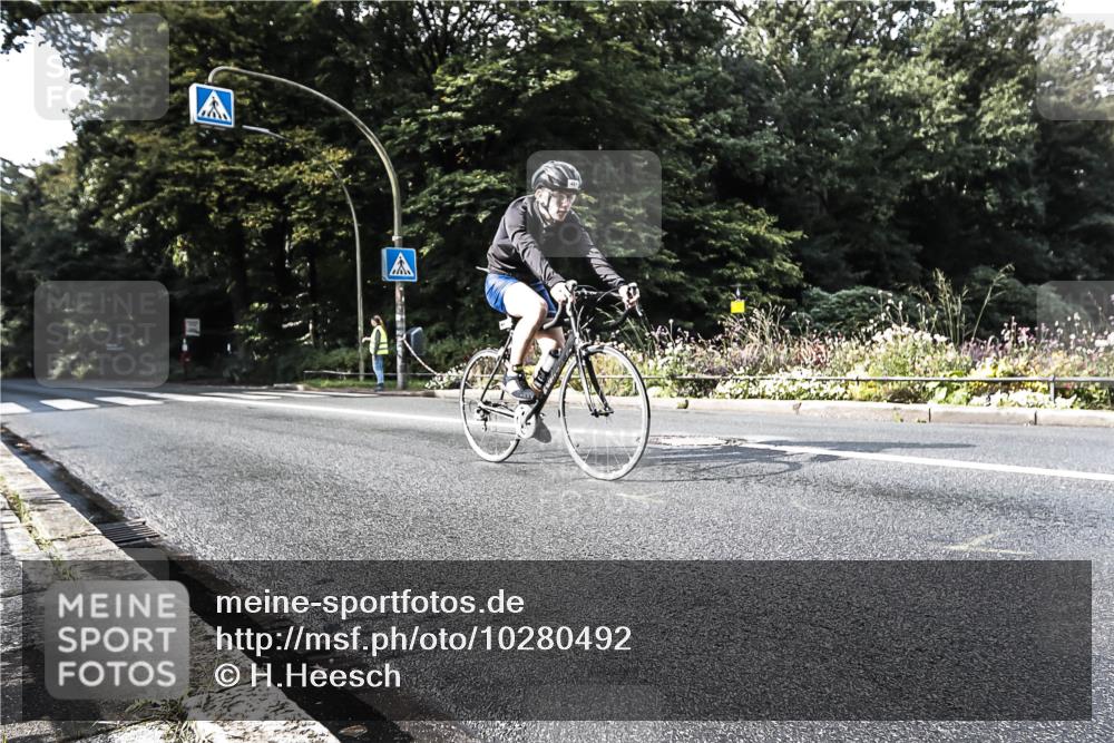 13.09.2026 - Stadtparktriathlon H.Heesch http://msf.ph/oto/10280492 13.09.2026 10:42:48 Radfahren 481 meine-sportfotos.de