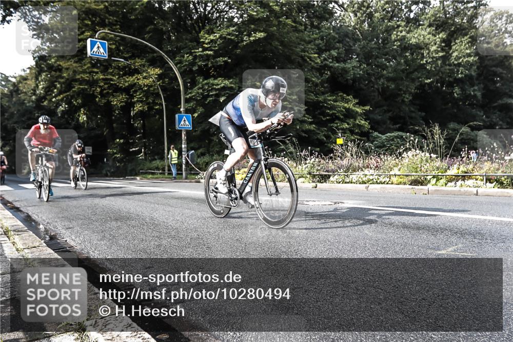 13.09.2026 - Stadtparktriathlon H.Heesch http://msf.ph/oto/10280494 13.09.2026 10:42:54 Radfahren 276, 380, 444, 542 meine-sportfotos.de