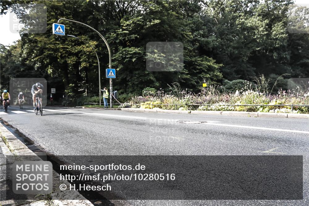13.09.2026 - Stadtparktriathlon H.Heesch http://msf.ph/oto/10280516 13.09.2026 10:43:16 Radfahren 465, 508, 539, 777 meine-sportfotos.de