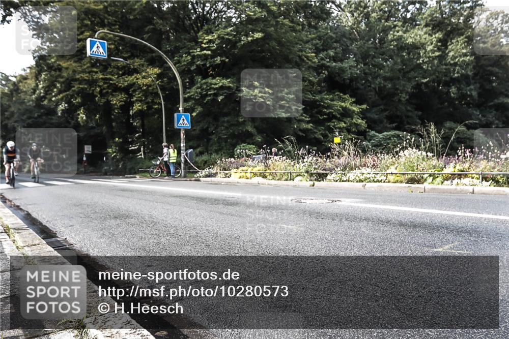 13.09.2026 - Stadtparktriathlon H.Heesch http://msf.ph/oto/10280573 13.09.2026 10:44:03 Radfahren 482, 528, 581 meine-sportfotos.de