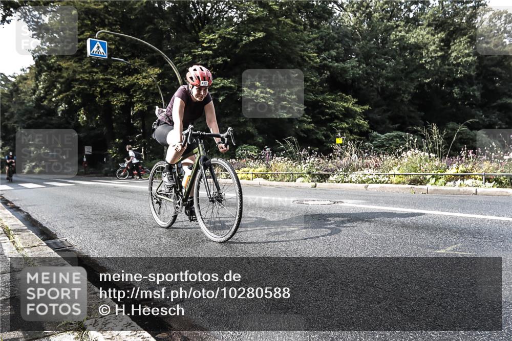 13.09.2026 - Stadtparktriathlon H.Heesch http://msf.ph/oto/10280588 13.09.2026 10:44:08 Radfahren 412, 482, 540 meine-sportfotos.de