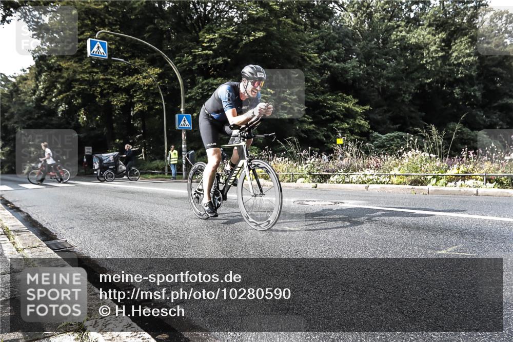 13.09.2026 - Stadtparktriathlon H.Heesch http://msf.ph/oto/10280590 13.09.2026 10:44:10 Radfahren 412, 540 meine-sportfotos.de