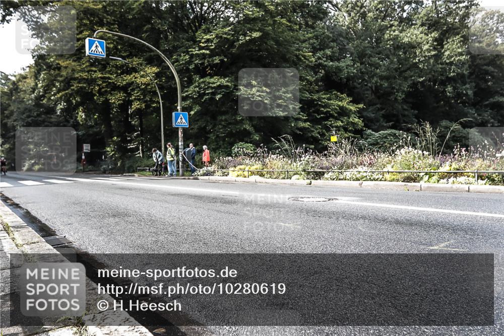13.09.2026 - Stadtparktriathlon H.Heesch http://msf.ph/oto/10280619 13.09.2026 10:44:29 Radfahren 499, 582 meine-sportfotos.de