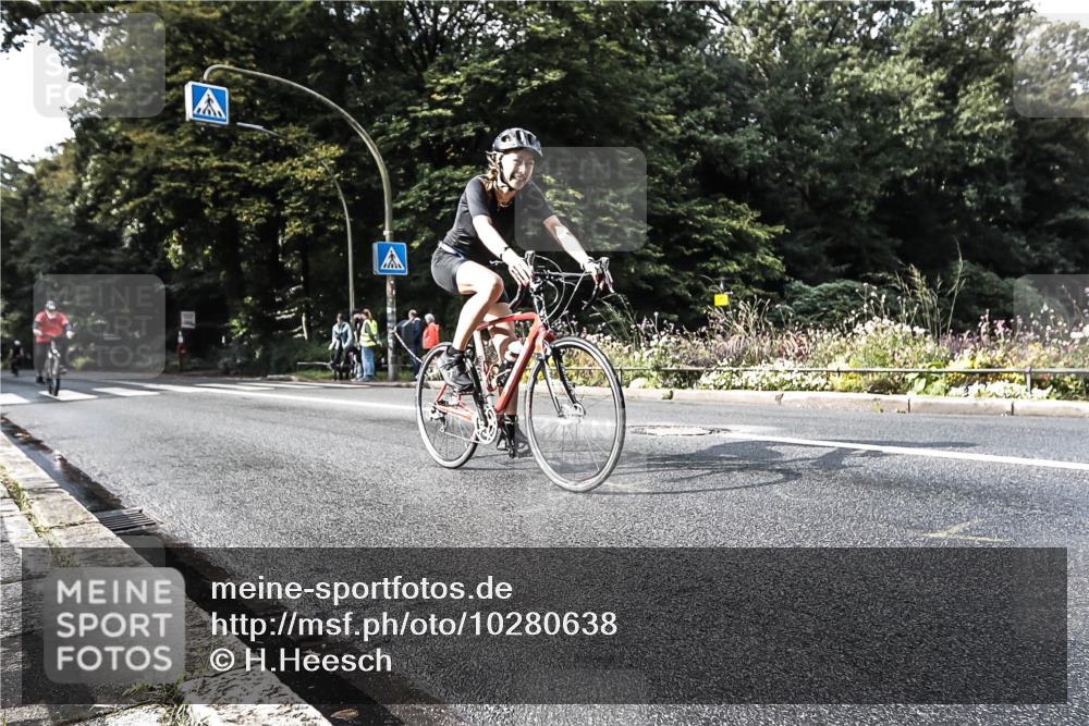 13.09.2026 - Stadtparktriathlon H.Heesch http://msf.ph/oto/10280638 13.09.2026 10:44:37 Radfahren 277, 383, 405, 445, 454 meine-sportfotos.de