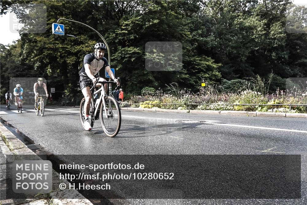 13.09.2026 - Stadtparktriathlon H.Heesch http://msf.ph/oto/10280652 13.09.2026 10:44:42 Radfahren 277, 347, 467, 479, 569, 575 meine-sportfotos.de
