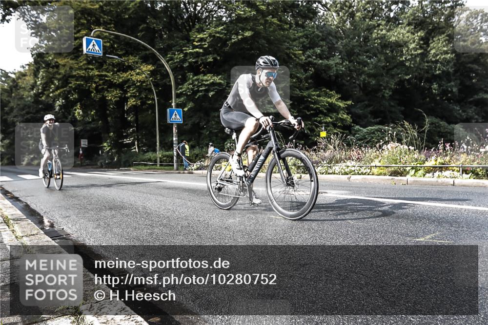 13.09.2026 - Stadtparktriathlon H.Heesch http://msf.ph/oto/10280752 13.09.2026 10:45:14 Radfahren 459, 518, 524, 529, 584 meine-sportfotos.de