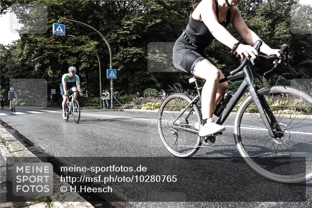 13.09.2026 - Stadtparktriathlon H.Heesch http://msf.ph/oto/10280765 13.09.2026 10:45:20 Radfahren 398, 434, 490, 519 meine-sportfotos.de