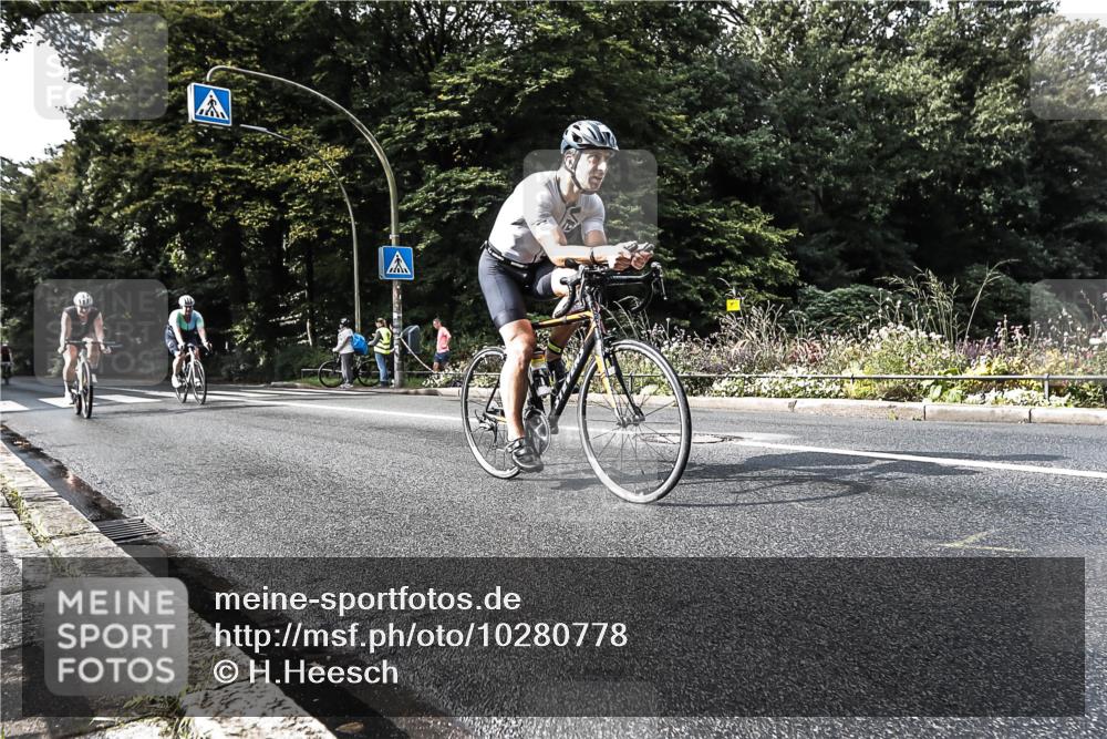 13.09.2026 - Stadtparktriathlon H.Heesch http://msf.ph/oto/10280778 13.09.2026 10:45:24 Radfahren 439, 449, 505, 519 meine-sportfotos.de