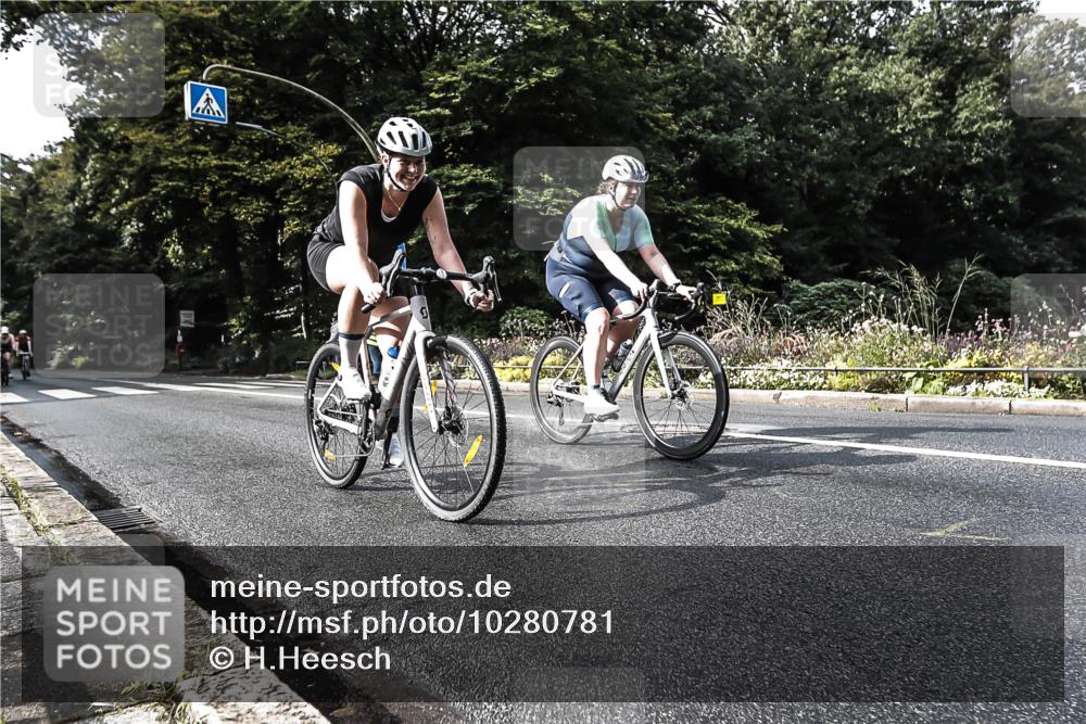 13.09.2026 - Stadtparktriathlon H.Heesch http://msf.ph/oto/10280781 13.09.2026 10:45:25 Radfahren 346, 439, 449, 505, 519 meine-sportfotos.de