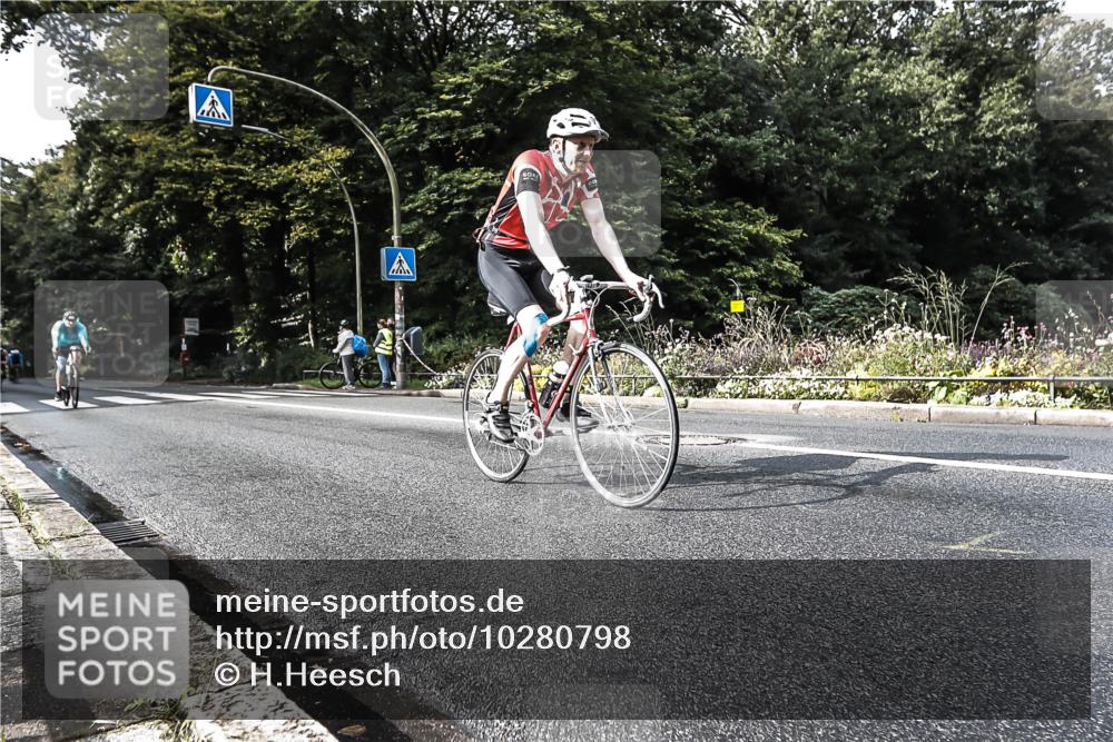 13.09.2026 - Stadtparktriathlon H.Heesch http://msf.ph/oto/10280798 13.09.2026 10:45:29 Radfahren 346, 370, 497, 564 meine-sportfotos.de